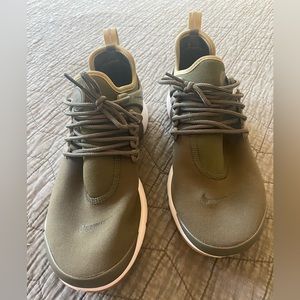Olive Green Nike Prestos